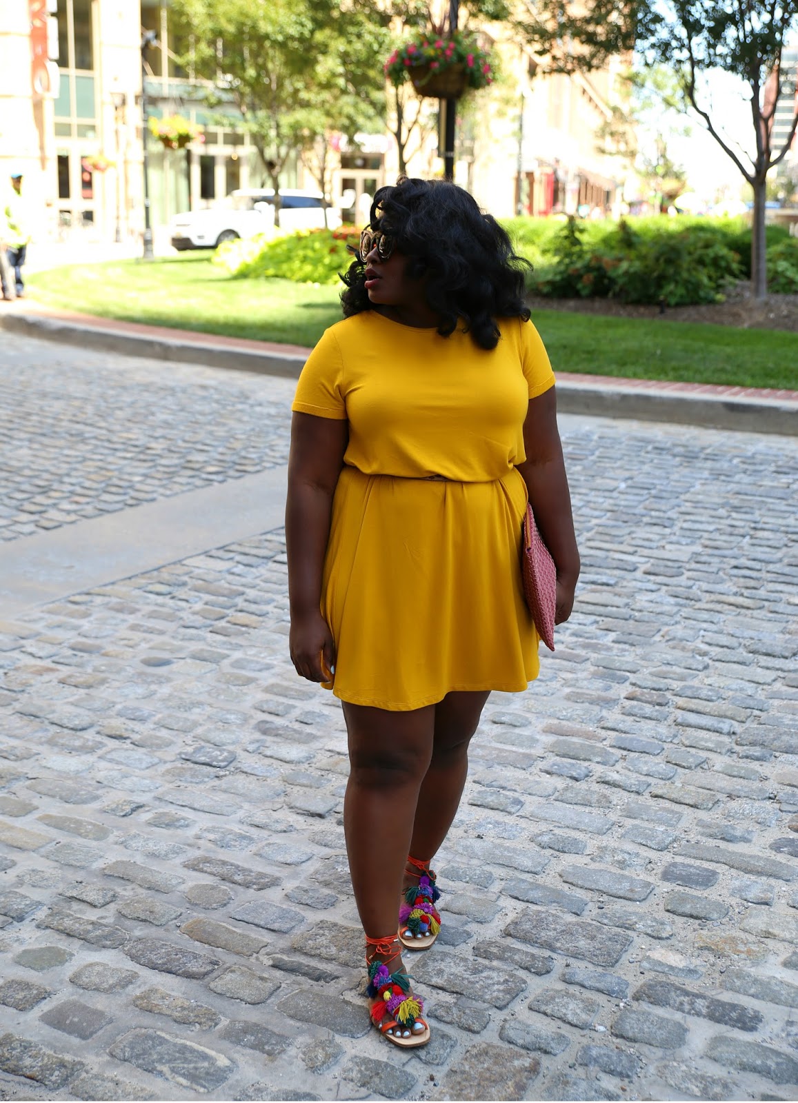Yellow online sandals outfit